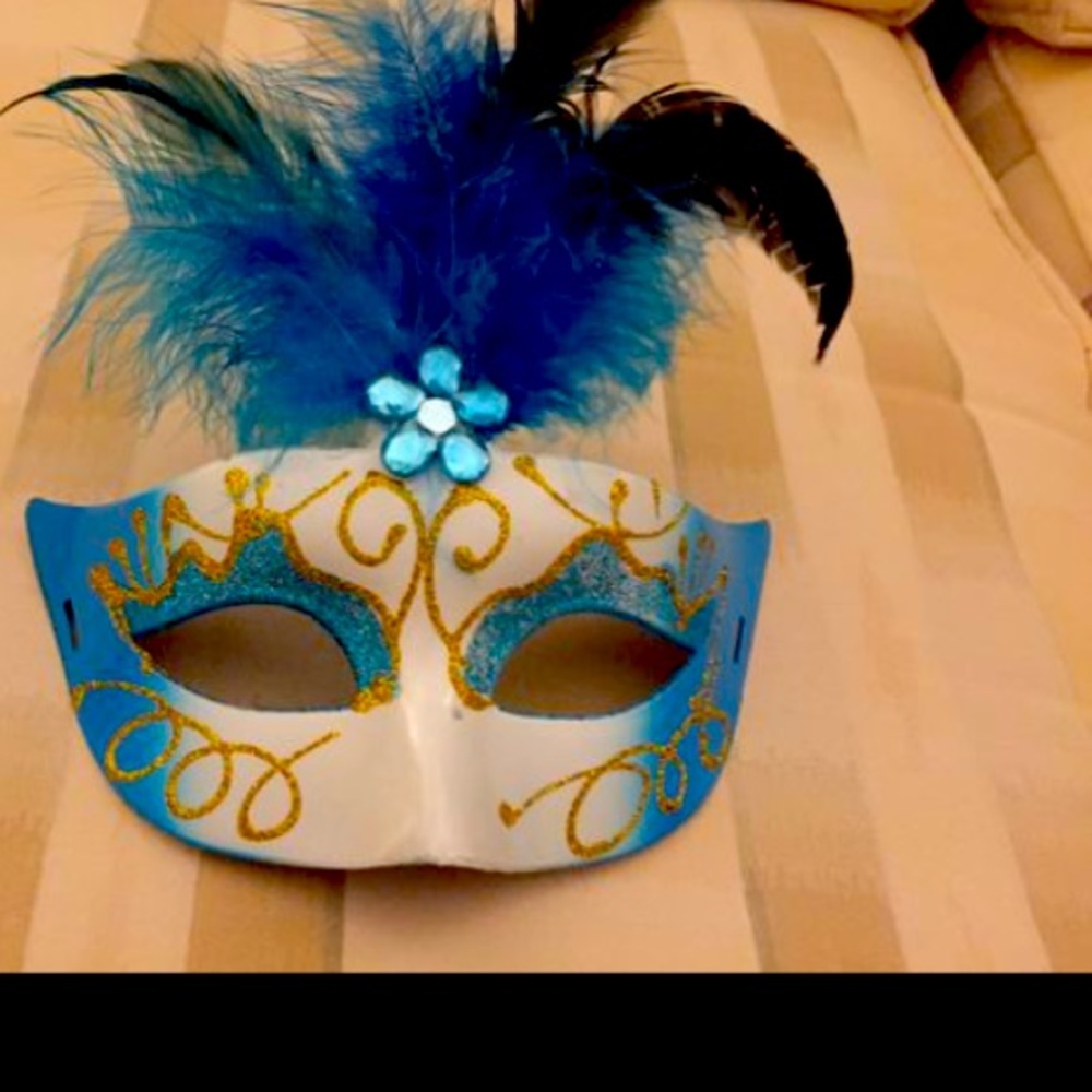 (SET OF FOUR) Decorative Masks, costume/halloween masks
